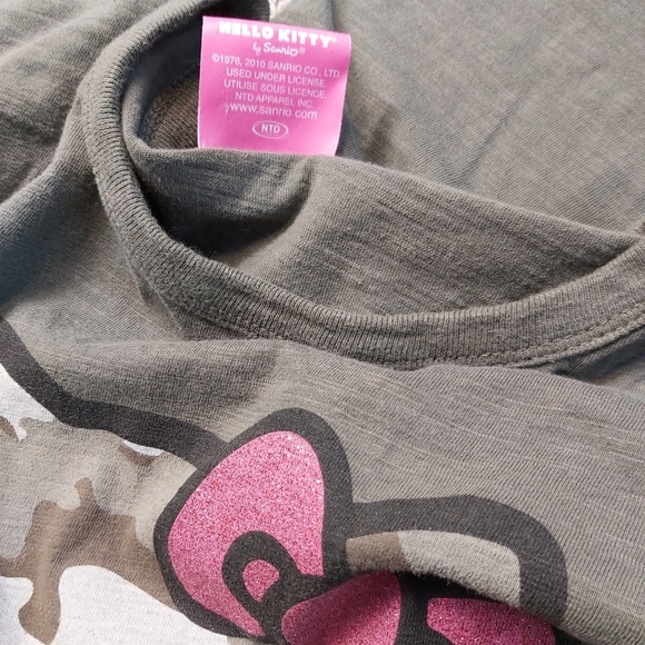 Hello Kitty t-shirt - Picture 7 of 7